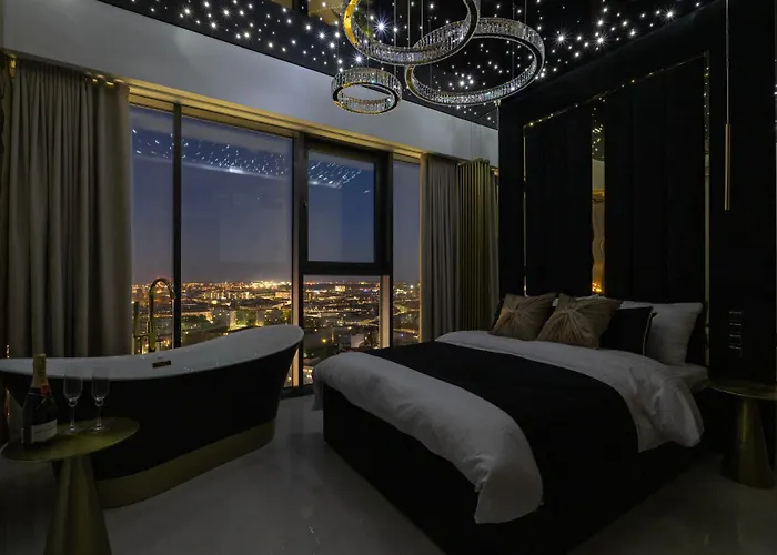 Апартаменты Goldstar Apartament- Wanna Z Widokiem, 19 Pietro, Hanza Tower Щецин